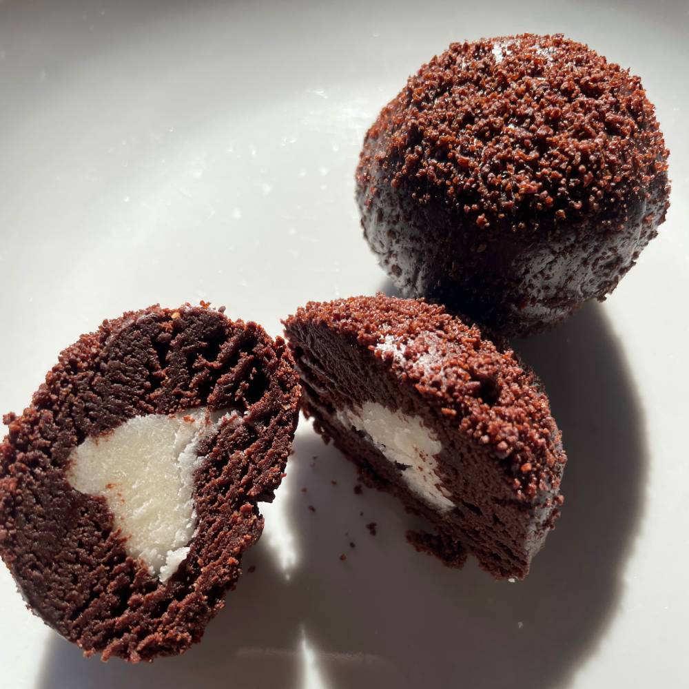 A La Carte Cookies & Peppermint Cream Bliss Ball